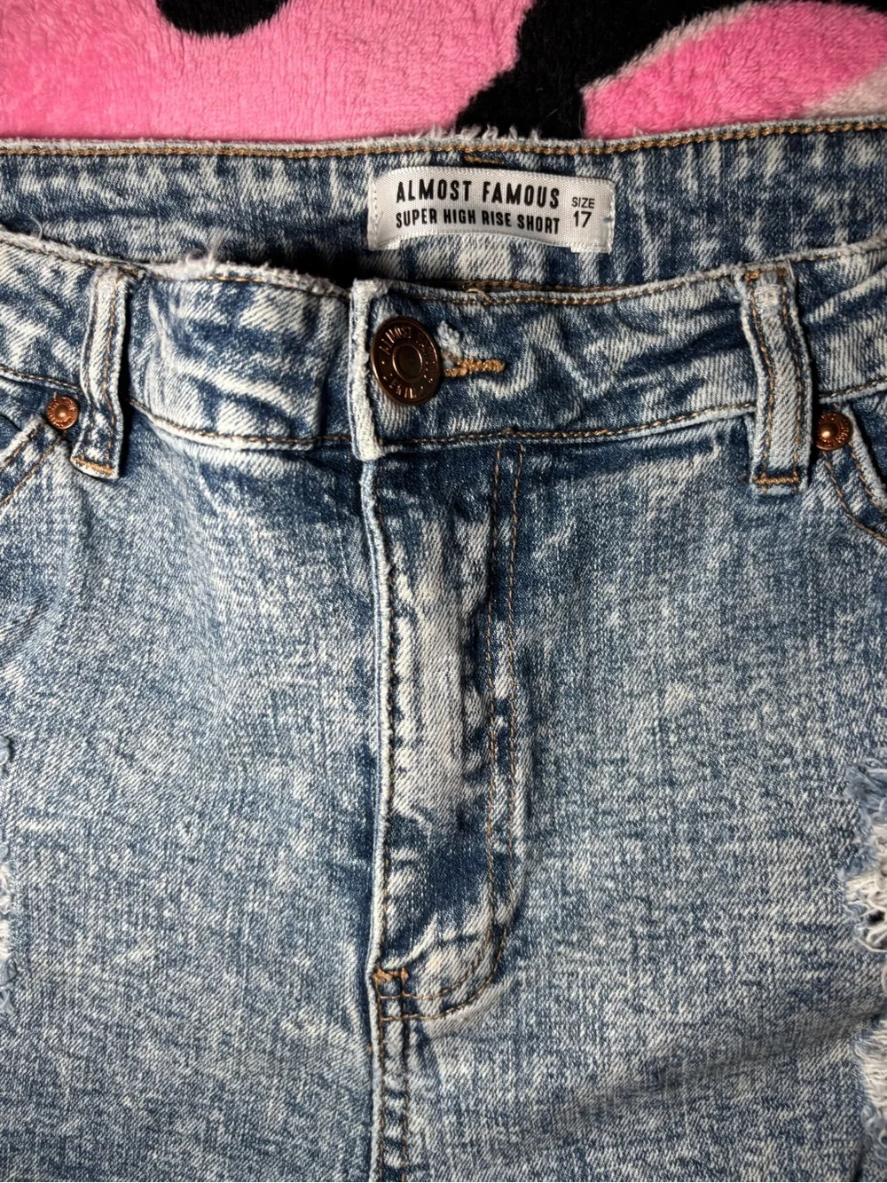 Almost Famous Denim Shorts - Picture 2 of 14